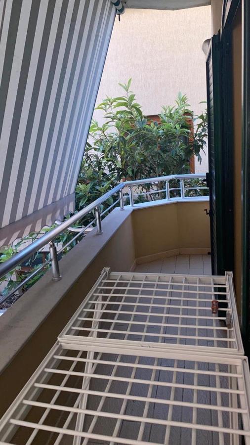 Hotel Durres Vila 53 ภายนอก รูปภาพ