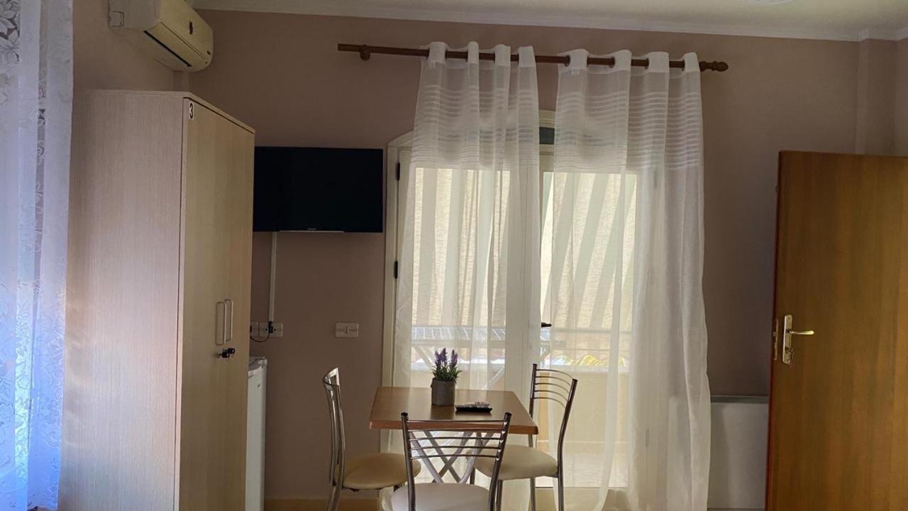 Hotel Durres Vila 53 ภายนอก รูปภาพ