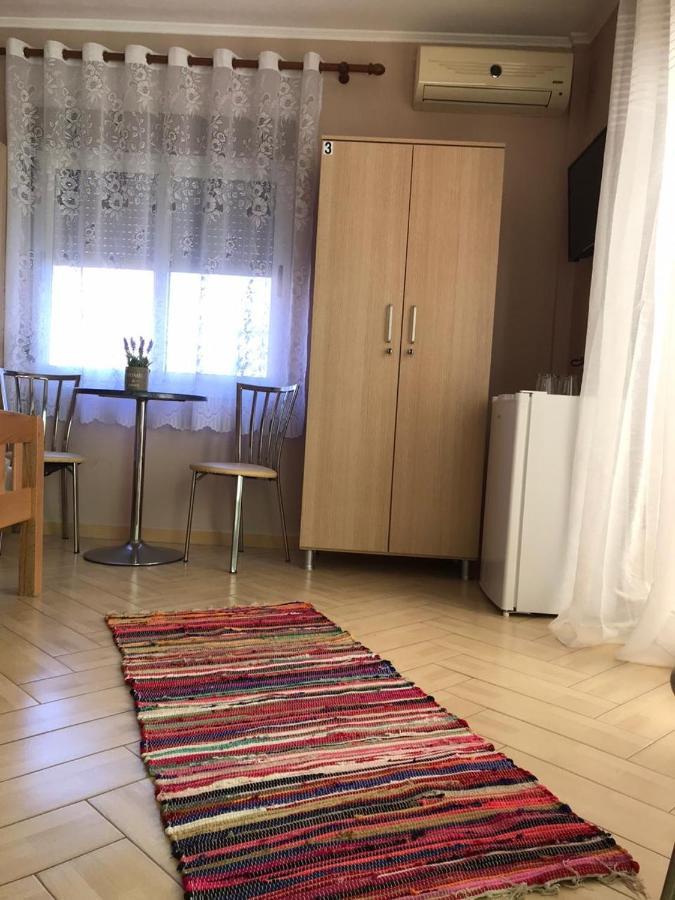 Hotel Durres Vila 53 ภายนอก รูปภาพ