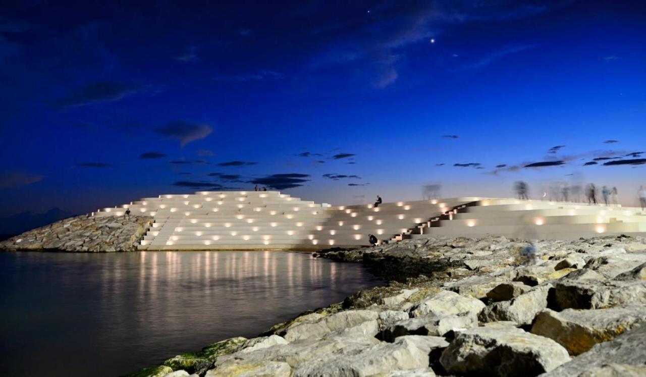 Hotel Durres Vila 53 ภายนอก รูปภาพ
